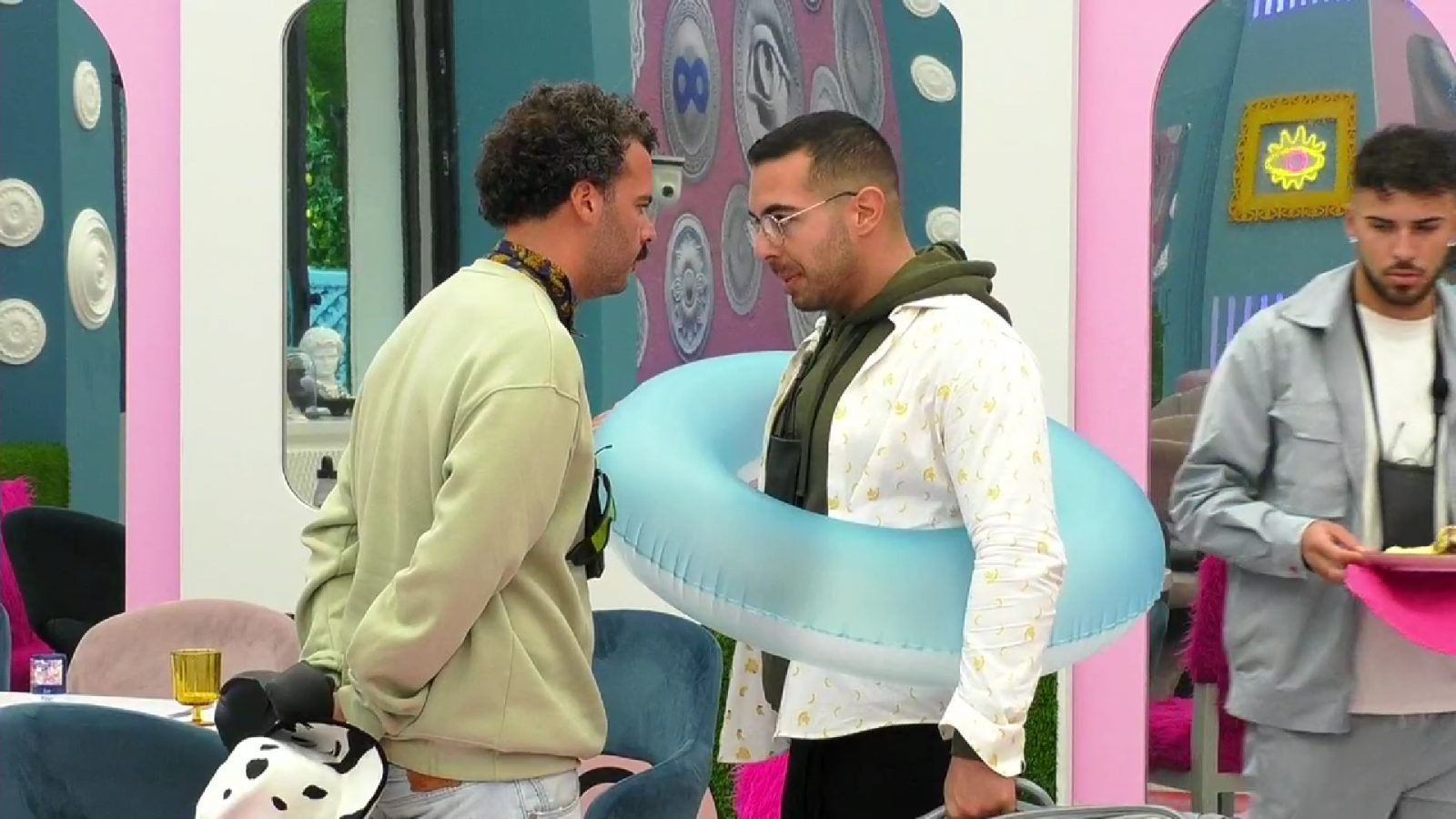 Diogo Alexandre e João Ricardo entram em novo confronto e acaba mal